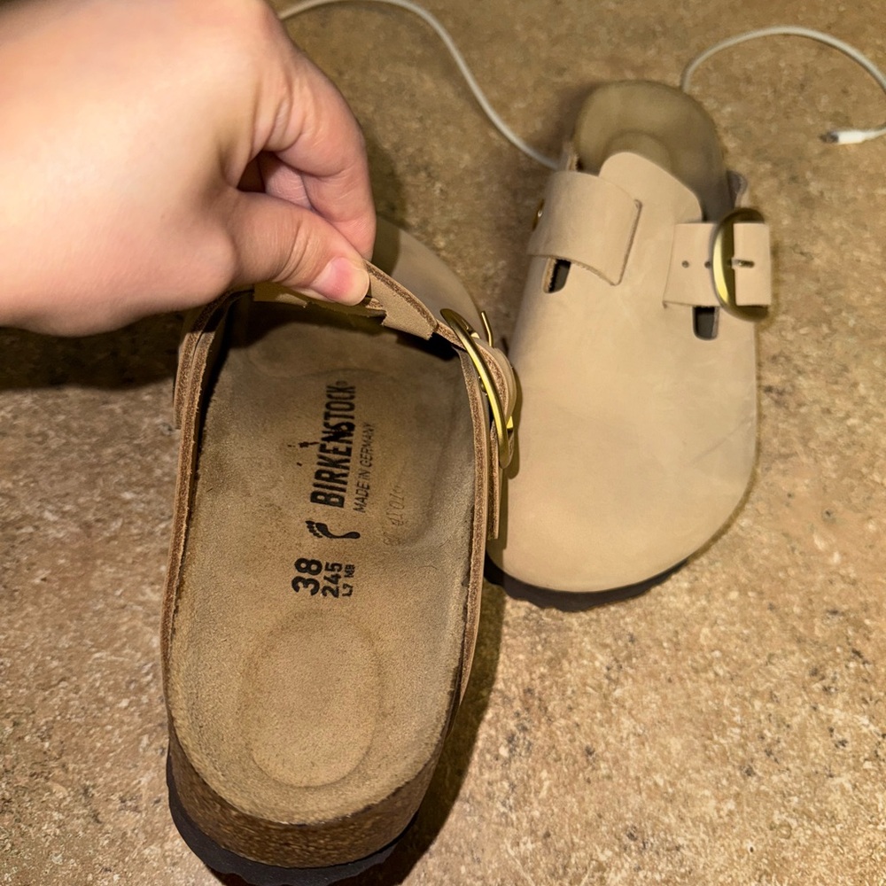 Birkenstock Tan Buckle Clogs Size 7 - Picture 4 of 8